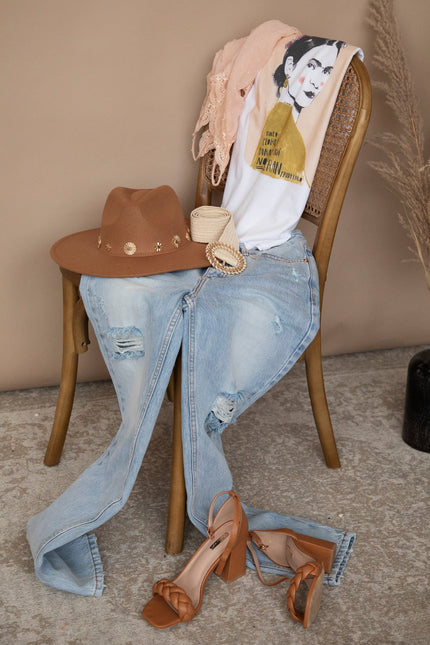 Ripped Detail Mom Light Blue - Jeans